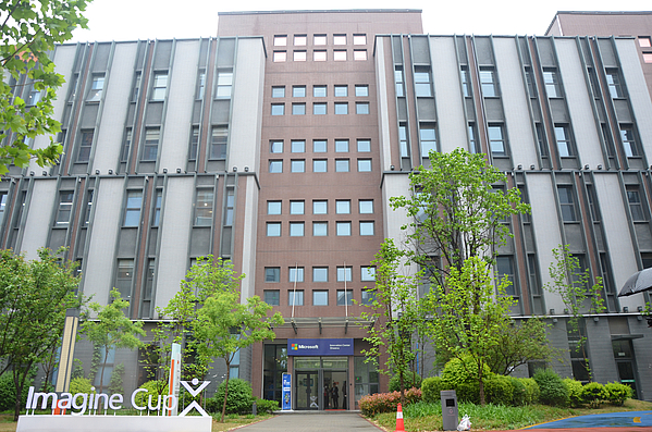 MIC_9162.JPG MIC_9162.JPG